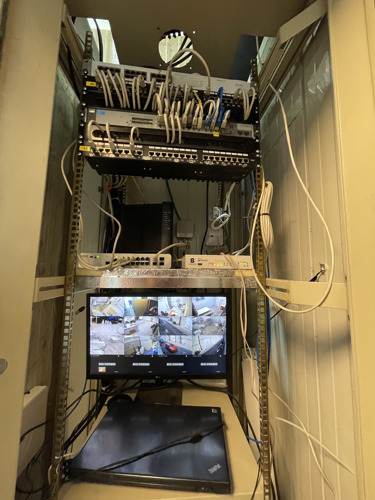 Server and network